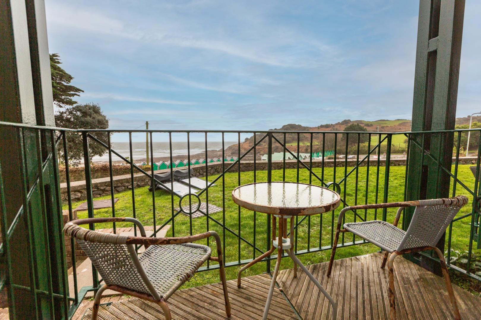 Crawshay court, Langland Bay Road, Langland, Swansea, SA3 4QZ